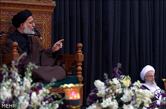 گزارش تصویری / مراسم شمع گردانی خادمان حرم حضرت معصومه (سلام الله علیها)