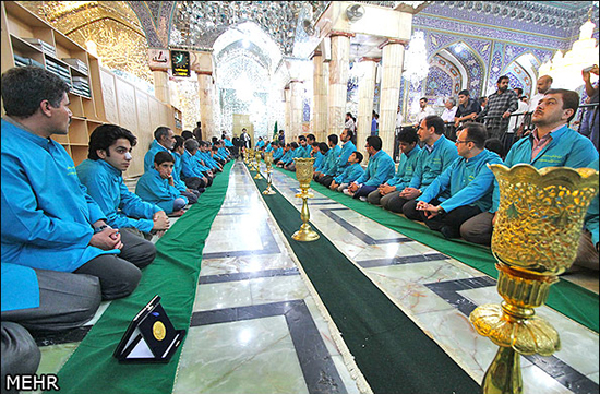 گزارش تصویری آئین غبار روبی ضریح حرم مطهر حضرت فاطمه معصومه (سلام الله علیها) گزارش تصویری / غبار روبی ضریح مطهر حضرت معصومه (سلام الله علیها)