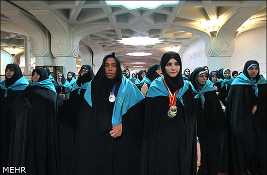 گزارش تصویری آئین غبار روبی ضریح حرم مطهر حضرت فاطمه معصومه (سلام الله علیها) گزارش تصویری / غبار روبی ضریح مطهر حضرت معصومه (سلام الله علیها)