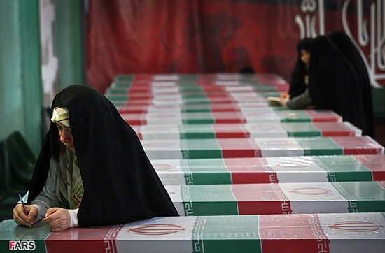 گزارش تصویری / ۹۲ شهید دفاع مقدس در معراج شهدا