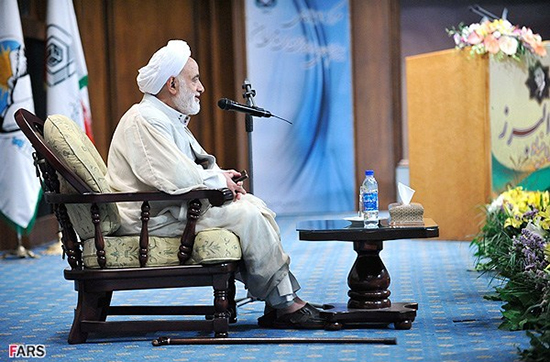 گزارش تصویری همایش پنجاه و یکمین سال جایزه بنیاد البرز گزارش تصویری / همایش پنجاه و یکمین سال جایزه بنیاد البرز