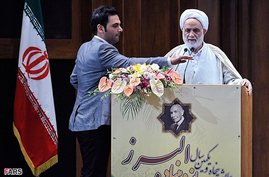 گزارش تصویری همایش پنجاه و یکمین سال جایزه بنیاد البرز گزارش تصویری / همایش پنجاه و یکمین سال جایزه بنیاد البرز