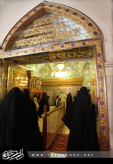 گزارش تصویری / مرقد مطهر حضرت مسلم ابن عقیل ( علیه السلام ) سفیر سید الشهداء (علیه السلام ) در مسجد کوفه
