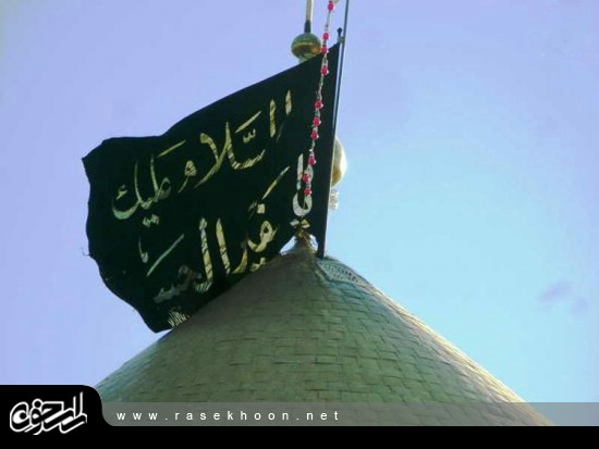 گزارش تصویری / مرقد مطهر حضرت مسلم ابن عقیل ( علیه السلام ) سفیر سید الشهداء (علیه السلام ) در مسجد کوفه