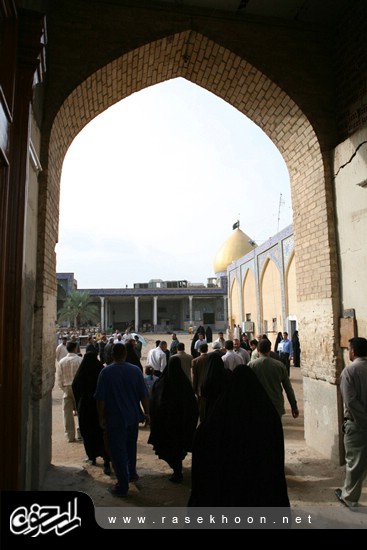 گزارش تصویری / مرقد مطهر حضرت مسلم ابن عقیل ( علیه السلام ) سفیر سید الشهداء (علیه السلام ) در مسجد کوفه