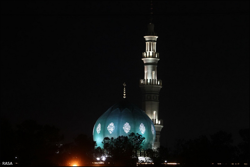 گزارش تصویری / مسجد جمکران در آغازین روز امامت ولی عصر (عج الله تعالی الفرجه الشریف) گزارش تصویری / مسجد جمکران در آغازین روز امامت ولی عصر(عج الله تعالی الفرجه الشریف) / مسجد مقدس جمکران همزمان با شهادت امام حسن عسکری (علیه السلام) و آغاز امامت حضرت حجت ابن الحسن(عج الله تعالی الفرجه الشریف) با موضوع وحدت در پرتو بیعت پذیرای عاشقان آنخضرت بود.