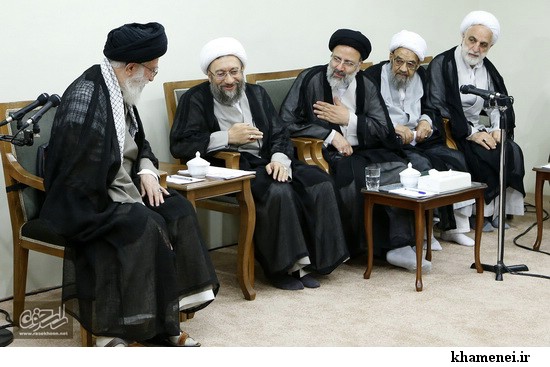 گزارش تصویری / دیدار رئیس و مسئولان قوه قضائیه با رهبر معظم انقلاب اسلامی / در نخستین روز از هفته قوه قضائیه، رئیس و مسئولان دستگاه قضایی صبح امروز با امام خامنه ای رهبر معظم انقلاب اسلامی دیدار کردند.