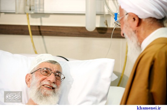 عیادت آیت‌الله العظمی جوادی آملی از رهبر معظم انقلاب + فیلم و تصاویر