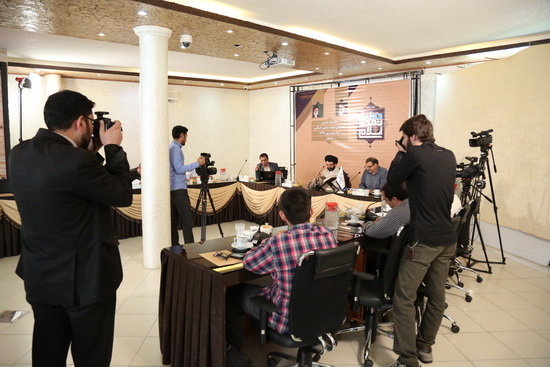 گزارش تصویری / نشست خبری همایش بین المللی دولت، تمدن اسلامی / صبح امروز حجت‌الاسلام والمسلمین دکتر سید احمد سجادی رئیس همایش بین المللی دولت، تمدن اسلامی در نشست خبری با اصحاب رسانه به همراه دکتر چلونگر و دکتر ریاحی دبیر علمی و اجرایی همایش بین المللی دولت، تمدن اسلامی به تشریح اهداف برگزاری این همایش پرداختند.