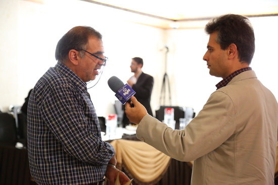 گزارش تصویری / نشست خبری همایش بین المللی دولت، تمدن اسلامی / صبح امروز حجت‌الاسلام والمسلمین دکتر سید احمد سجادی رئیس همایش بین المللی دولت، تمدن اسلامی در نشست خبری با اصحاب رسانه به همراه دکتر چلونگر و دکتر ریاحی دبیر علمی و اجرایی همایش بین المللی دولت، تمدن اسلامی به تشریح اهداف برگزاری این همایش پرداختند.