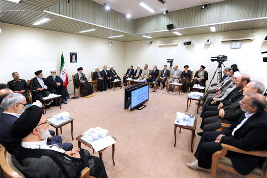 گزارش تصویری / دیدار اعضای شورای‌ عالی فضای مجازی با مقام معظم رهبری / اعضای شورای عالی فضای مجازی روز دوشنبه با امام خامنه ای رهبر معظم انقلاب اسلامی دیدار کردند.