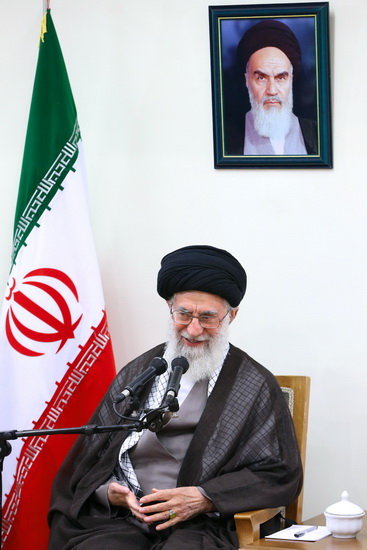 گزارش تصویری / دیدار اعضای شورای‌ عالی فضای مجازی با مقام معظم رهبری / اعضای شورای عالی فضای مجازی روز دوشنبه با امام خامنه ای رهبر معظم انقلاب اسلامی دیدار کردند.