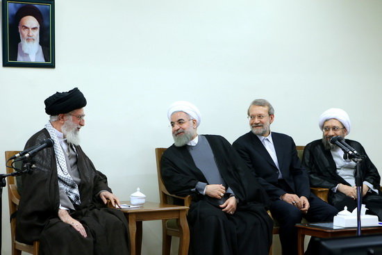 گزارش تصویری / دیدار اعضای شورای‌ عالی فضای مجازی با مقام معظم رهبری / اعضای شورای عالی فضای مجازی روز دوشنبه با امام خامنه ای رهبر معظم انقلاب اسلامی دیدار کردند.