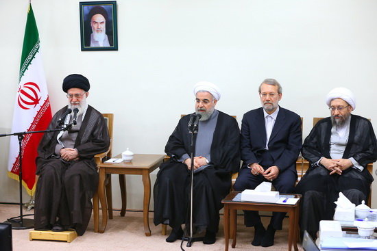 گزارش تصویری / دیدار اعضای شورای‌ عالی فضای مجازی با مقام معظم رهبری / اعضای شورای عالی فضای مجازی روز دوشنبه با امام خامنه ای رهبر معظم انقلاب اسلامی دیدار کردند.