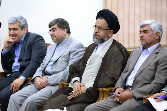 گزارش تصویری / دیدار اعضای شورای‌ عالی فضای مجازی با مقام معظم رهبری / اعضای شورای عالی فضای مجازی روز دوشنبه با امام خامنه ای رهبر معظم انقلاب اسلامی دیدار کردند.