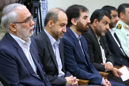 گزارش تصویری / دیدار اعضای شورای‌ عالی فضای مجازی با مقام معظم رهبری / اعضای شورای عالی فضای مجازی روز دوشنبه با امام خامنه ای رهبر معظم انقلاب اسلامی دیدار کردند.