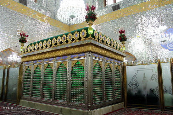 گزارش تصویری / آئین غبار روبی امامزاده حسین بن موسی کاظم (ع) / مراسم غبار روبی امامزاده حسین بن موسی کاظم (ع) و افتتاحیه کنگره ملی امامزادگان با محوریت حسین بن موسی الکاظم روز سه شنبه با حضور حجت الاسلام علی محمدی نماینده ولی فقیه و رئیس سازمان اوقاف و امور خیریه در طبس برگزار شد.