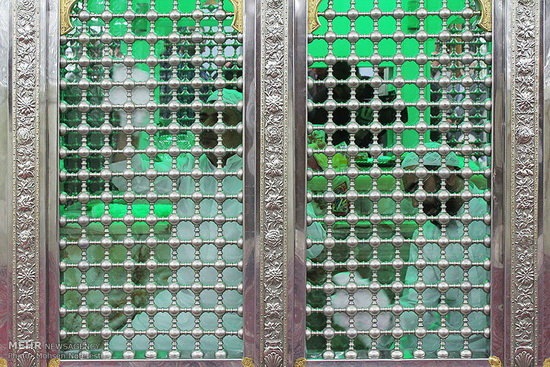 گزارش تصویری / آئین غبار روبی امامزاده حسین بن موسی کاظم (ع) / مراسم غبار روبی امامزاده حسین بن موسی کاظم (ع) و افتتاحیه کنگره ملی امامزادگان با محوریت حسین بن موسی الکاظم روز سه شنبه با حضور حجت الاسلام علی محمدی نماینده ولی فقیه و رئیس سازمان اوقاف و امور خیریه در طبس برگزار شد.