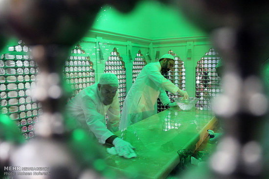 گزارش تصویری / آئین غبار روبی امامزاده حسین بن موسی کاظم (ع) / مراسم غبار روبی امامزاده حسین بن موسی کاظم (ع) و افتتاحیه کنگره ملی امامزادگان با محوریت حسین بن موسی الکاظم روز سه شنبه با حضور حجت الاسلام علی محمدی نماینده ولی فقیه و رئیس سازمان اوقاف و امور خیریه در طبس برگزار شد.