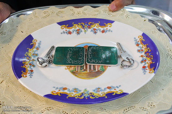 گزارش تصویری / آئین غبار روبی امامزاده حسین بن موسی کاظم (ع) / مراسم غبار روبی امامزاده حسین بن موسی کاظم (ع) و افتتاحیه کنگره ملی امامزادگان با محوریت حسین بن موسی الکاظم روز سه شنبه با حضور حجت الاسلام علی محمدی نماینده ولی فقیه و رئیس سازمان اوقاف و امور خیریه در طبس برگزار شد.