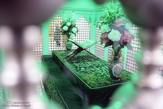 گزارش تصویری / آئین غبار روبی امامزاده حسین بن موسی کاظم (ع) / مراسم غبار روبی امامزاده حسین بن موسی کاظم (ع) و افتتاحیه کنگره ملی امامزادگان با محوریت حسین بن موسی الکاظم روز سه شنبه با حضور حجت الاسلام علی محمدی نماینده ولی فقیه و رئیس سازمان اوقاف و امور خیریه در طبس برگزار شد.