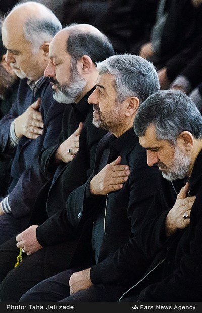 گزارش تصویری /  نماز جمعه تهران - ۲۰ آذر ۹۴ / نماز جمعه بیستم آذرماه تهران به امامت آیت الله کاظم صدیقی امام جمعه موقت تهران و سخنران پیش از خطبه نماز جمعه امروز حجت‌الاسلام و المسلمین علی محمدی رئیس سازمان اوقاف و امور خیریه در مصلای حضرت امام خمینی(ره) برگزار شد. . 