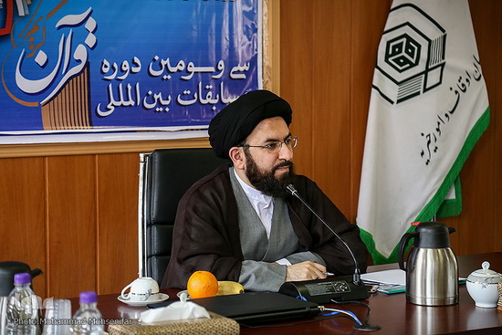 گزارش تصویری / جلسه هم اندیشی با اساتید و پیشکسوتان قرآنی / جلسه هم‌اندیشی با اساتید و پیشکسوتان قرآنی با حضور حجت‌الاسلام والمسلمین سیدمصطفی حسینی، رئیس مرکز امور قرآنی سازمان اوقاف و امور خیریه، حسن ربیعی، سخنگوی سازمان اوقاف و امور خیریه و اساتید و پیشکسوتان قرآنی در سازمان اوقاف و امور خیریه برگزار شد.