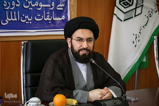 گزارش تصویری / جلسه هم اندیشی با اساتید و پیشکسوتان قرآنی / جلسه هم‌اندیشی با اساتید و پیشکسوتان قرآنی با حضور حجت‌الاسلام والمسلمین سیدمصطفی حسینی، رئیس مرکز امور قرآنی سازمان اوقاف و امور خیریه، حسن ربیعی، سخنگوی سازمان اوقاف و امور خیریه و اساتید و پیشکسوتان قرآنی در سازمان اوقاف و امور خیریه برگزار شد.