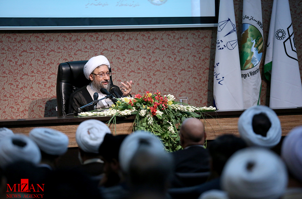 گزارش تصویری / اولین همایش ملی صیانت از وقف با حضور رئیس قوه قضاییه - مشهد / نخستین همایش ملی صیانت از وقف با رویکرد تثبیت مالکیت موقوفات و اراضی ملی با حضور رئیس قوه قضاییه، نماینده ولی فقیه و رئیس سازمان اوقاف و روسای سازمان ثبت اسناد و املاک و سازمان جنگل ها صبح امروز در مشهد مقدس آغاز شد.