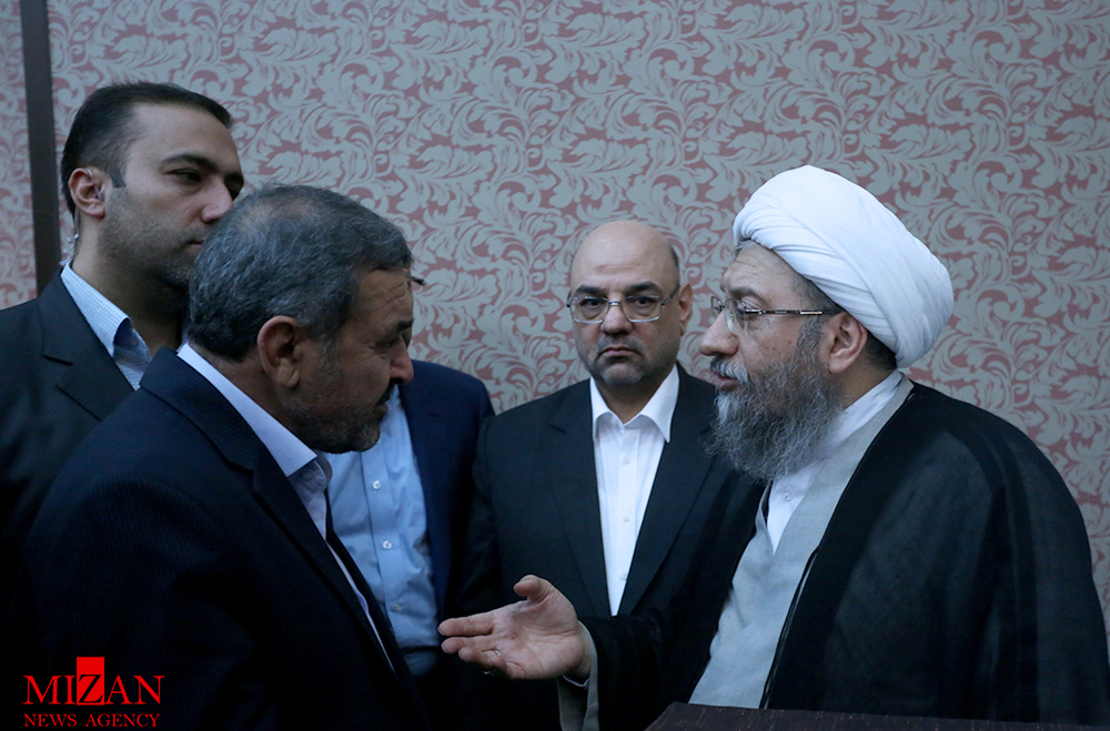 گزارش تصویری / اولین همایش ملی صیانت از وقف با حضور رئیس قوه قضاییه - مشهد / نخستین همایش ملی صیانت از وقف با رویکرد تثبیت مالکیت موقوفات و اراضی ملی با حضور رئیس قوه قضاییه، نماینده ولی فقیه و رئیس سازمان اوقاف و روسای سازمان ثبت اسناد و املاک و سازمان جنگل ها صبح امروز در مشهد مقدس آغاز شد.