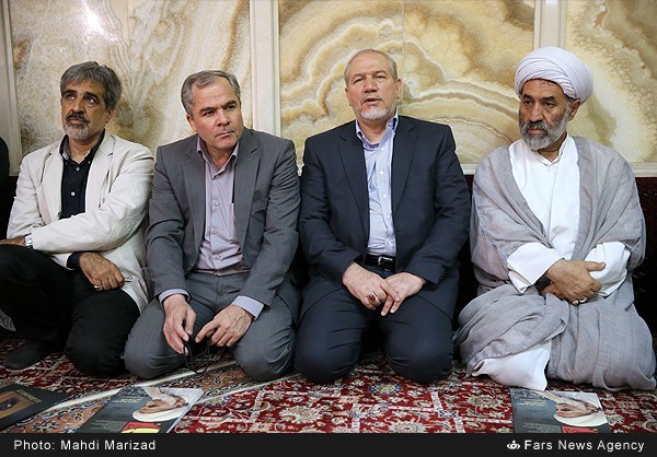 گزارش تصویری / مراسم اولین سالگرد ارتحال آیت‌الله خزعلی / مراسم اولین سالگرد ارتحال آیت‌الله «ابوالقاسم خزعلی» عضو فقید مجلس خبرگان و رئیس فقید بنیاد بین‌المللی غدیر عصر شنبه (بیست‌وهفتم شهریور) در مسجد امام صادق(ع) برگزار شد.