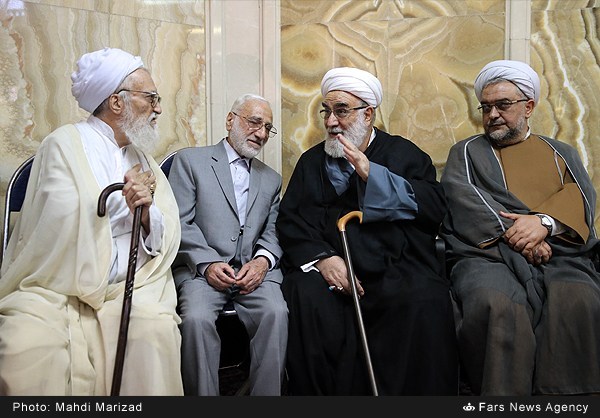 گزارش تصویری / مراسم اولین سالگرد ارتحال آیت‌الله خزعلی / مراسم اولین سالگرد ارتحال آیت‌الله «ابوالقاسم خزعلی» عضو فقید مجلس خبرگان و رئیس فقید بنیاد بین‌المللی غدیر عصر شنبه (بیست‌وهفتم شهریور) در مسجد امام صادق(ع) برگزار شد.