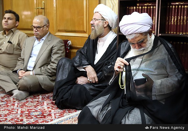 گزارش تصویری / مراسم اولین سالگرد ارتحال آیت‌الله خزعلی / مراسم اولین سالگرد ارتحال آیت‌الله «ابوالقاسم خزعلی» عضو فقید مجلس خبرگان و رئیس فقید بنیاد بین‌المللی غدیر عصر شنبه (بیست‌وهفتم شهریور) در مسجد امام صادق(ع) برگزار شد.