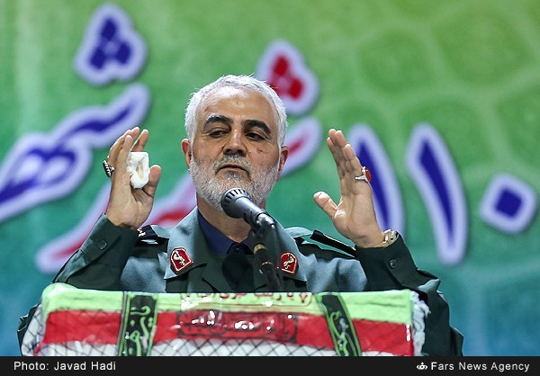 گزارش تصویری / یادواره سرداران و 1100 شهید ملایر گزارش تصویری / یادواره سرداران و 1100 شهید ملایر / یادواره امیران، فرماندهان، سرداران و 1100 شهید شهرستان ملایر به مناسبت گرامیداشت هفته دفاع مقدس ظهر پنجشنبه یکم مهر با حضور سردار قاسم سلیمانی در شهرستان ملایر برگزار شد.