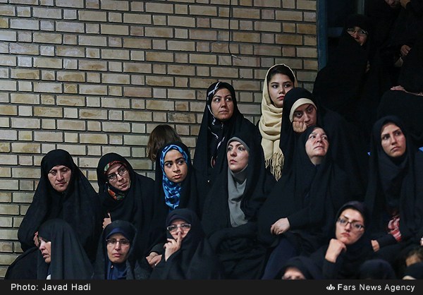 گزارش تصویری / یادواره سرداران و 1100 شهید ملایر گزارش تصویری / یادواره سرداران و 1100 شهید ملایر / یادواره امیران، فرماندهان، سرداران و 1100 شهید شهرستان ملایر به مناسبت گرامیداشت هفته دفاع مقدس ظهر پنجشنبه یکم مهر با حضور سردار قاسم سلیمانی در شهرستان ملایر برگزار شد.