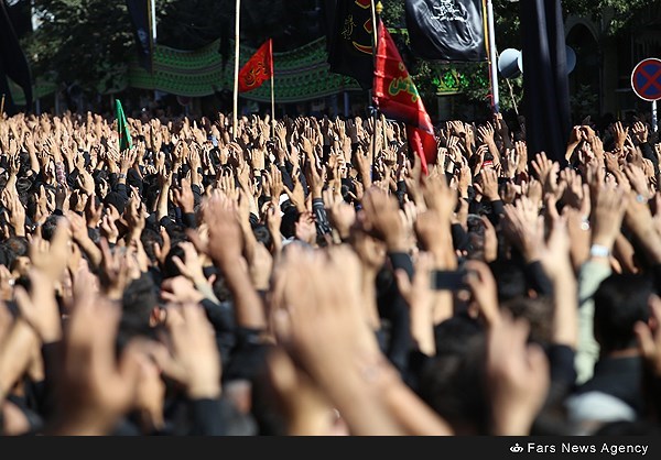 گزارش تصویری / اجتماع عظیم و عزداری با شکوه مردم زنجان در یوم العباس(ع) گزارش تصویری / اجتماع عظیم و عزداری با شکوه مردم زنجان در یوم العباس(ع) / اجتماع عظیم عزاداران درحسینیه اعظم زنجان با عنوان