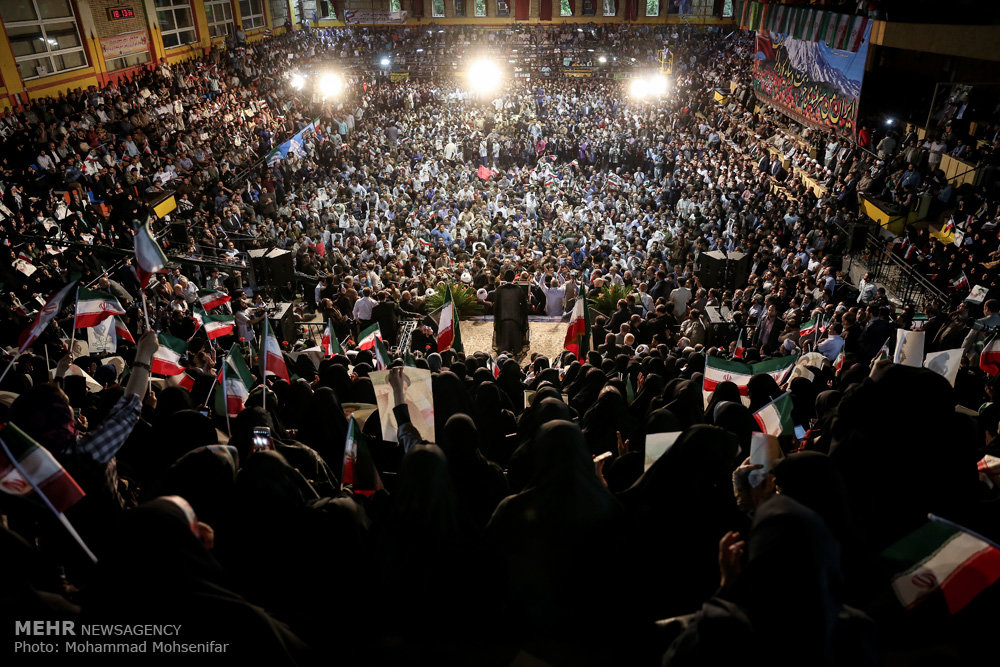 گزارش تصویری / همایش های انتخاباتی نامزدهای انتخابات ریاست جمهوری / همایش انتخاباتی سیدمصطفی میرسلیم در موسسه رفاه، اولین همایش انتخاباتی آیت‌الله رئیسی در سالن شهدای هفت تیر تهران و اولین گردهمایی جوانان حامی حجت‌الاسلام حسن روحانی در مجموعه فرهنگی اریکه ایرانیان تهران برگزار شد.