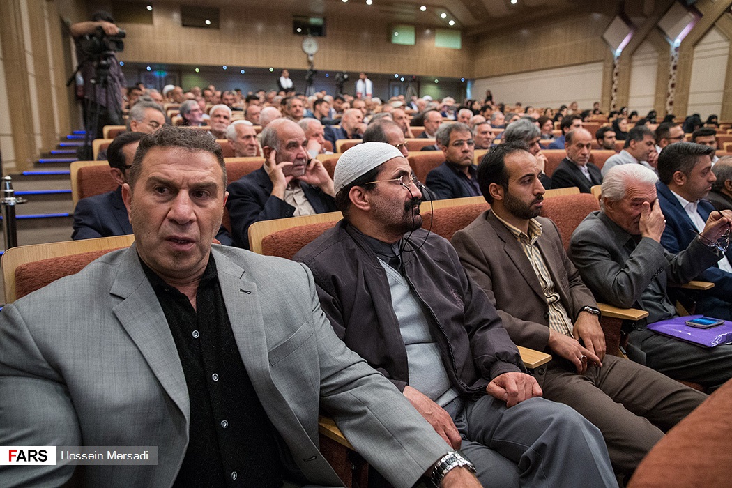 گزارش تصویری / همایش های انتخاباتی نامزدهای انتخابات ریاست جمهوری / همایش انتخاباتی سیدمصطفی میرسلیم در موسسه رفاه، اولین همایش انتخاباتی آیت‌الله رئیسی در سالن شهدای هفت تیر تهران و اولین گردهمایی جوانان حامی حجت‌الاسلام حسن روحانی در مجموعه فرهنگی اریکه ایرانیان تهران برگزار شد.