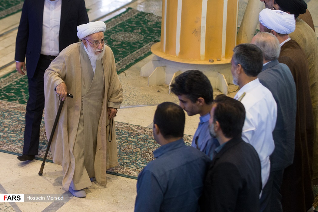 گزارش تصویری / نماز جمعه تهران - ۱۲ خرداد ۱۳۹۶ / نماز جمعه دوازدهم خرداد به امامت آیت الله امامی کاشانی در دانشگاه تهران برگزار شد.