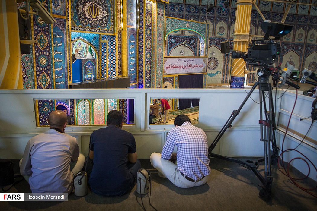 گزارش تصویری / نماز جمعه تهران - ۱۲ خرداد ۱۳۹۶ / نماز جمعه دوازدهم خرداد به امامت آیت الله امامی کاشانی در دانشگاه تهران برگزار شد.