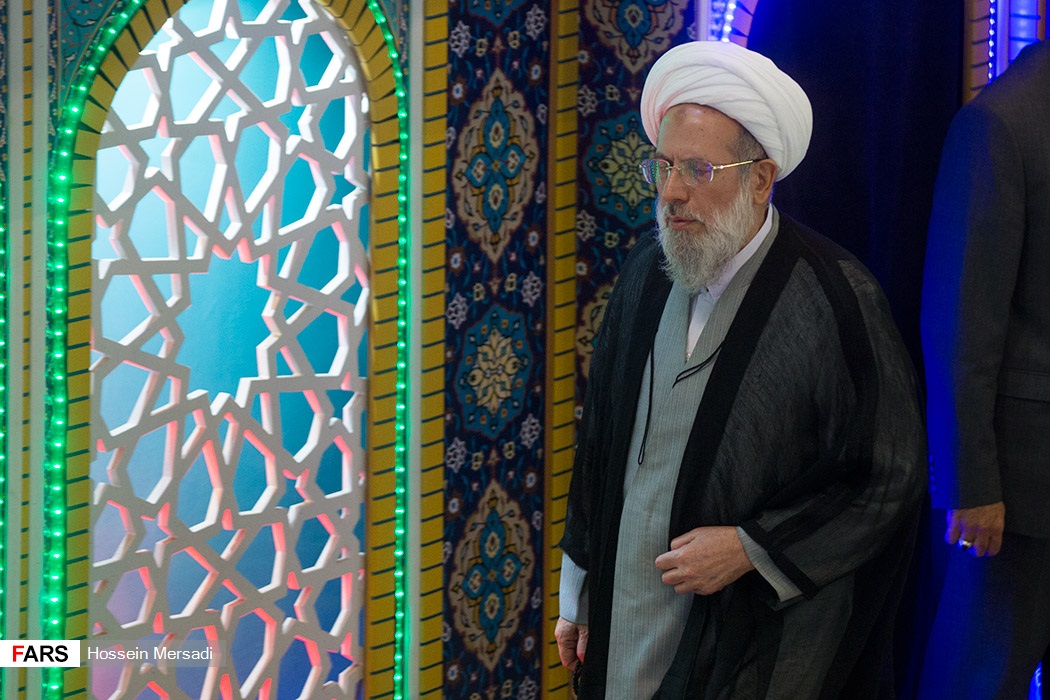 گزارش تصویری / نماز جمعه تهران - ۱۲ خرداد ۱۳۹۶ / نماز جمعه دوازدهم خرداد به امامت آیت الله امامی کاشانی در دانشگاه تهران برگزار شد.