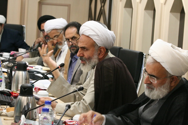 گزارش تصویری / گردهمایی رؤسای دانشگاه‌های علوم و معارف قرآن کریم سراسر کشور با مسئولان سازمان اوقاف / همایش مشترک رؤسا، مدیران و معاونان دانشگاه‌های علوم و معارف قرآن کریم سراسر کشور با مسئولان سازمان اوقاف با حضور حجت الاسلام و المسلمین محمدی نماینده محترم ولی فقیه و ریاست سازمان اوقاف و امور خیریه برگزار شد.