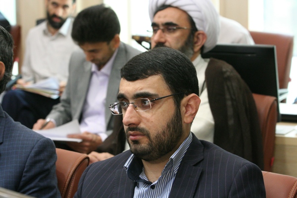 گزارش تصویری / گردهمایی رؤسای دانشگاه‌های علوم و معارف قرآن کریم سراسر کشور با مسئولان سازمان اوقاف / همایش مشترک رؤسا، مدیران و معاونان دانشگاه‌های علوم و معارف قرآن کریم سراسر کشور با مسئولان سازمان اوقاف با حضور حجت الاسلام و المسلمین محمدی نماینده محترم ولی فقیه و ریاست سازمان اوقاف و امور خیریه برگزار شد.