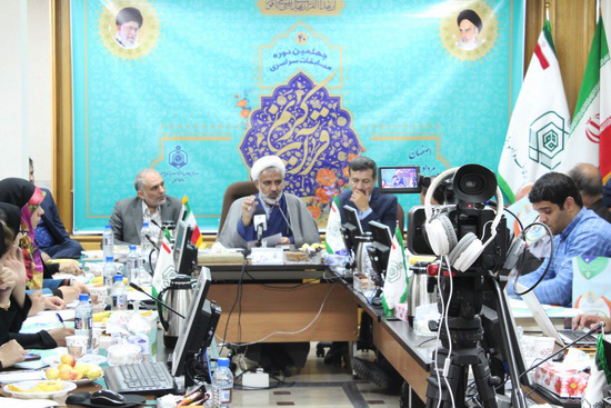 گزارش تصویری / نشست خبری مدیر کل اوقاف و امور خیریه استان اصفهان بمناسبت مسابقات استانی قرآن کریم / نشست خبری چهلمین دوره مسابقات استانی قرآن کریم صبح امروز با حضور حجت الاسلام والمسلمین رضا صادقی، مدیر کل اوقاف و امور خیریه استان اصفهان و معاونین با اصحاب رسانه برگزار شد.