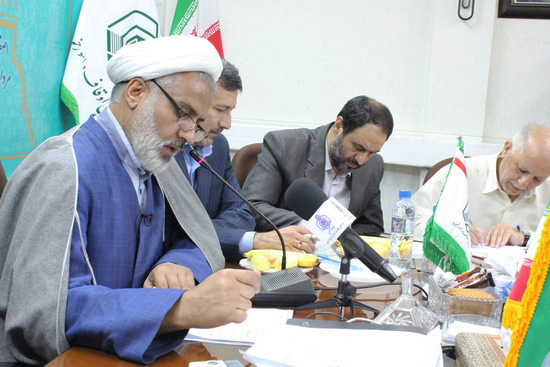 گزارش تصویری / نشست خبری مدیر کل اوقاف و امور خیریه استان اصفهان بمناسبت مسابقات استانی قرآن کریم / نشست خبری چهلمین دوره مسابقات استانی قرآن کریم صبح امروز با حضور حجت الاسلام والمسلمین رضا صادقی، مدیر کل اوقاف و امور خیریه استان اصفهان و معاونین با اصحاب رسانه برگزار شد.