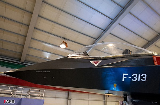 گزارش تصویری / رونمایی از جنگنده جدید ایرانی قاهر 313