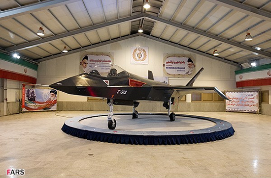 گزارش تصویری / رونمایی از جنگنده جدید ایرانی قاهر 313